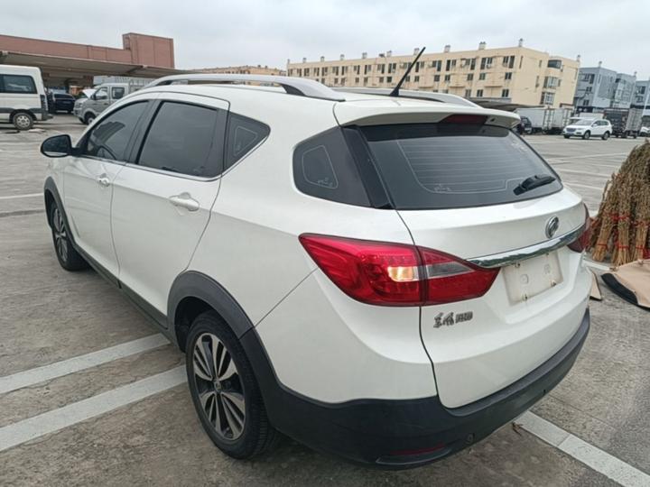 AX3 2016 1.4T MT photo 4