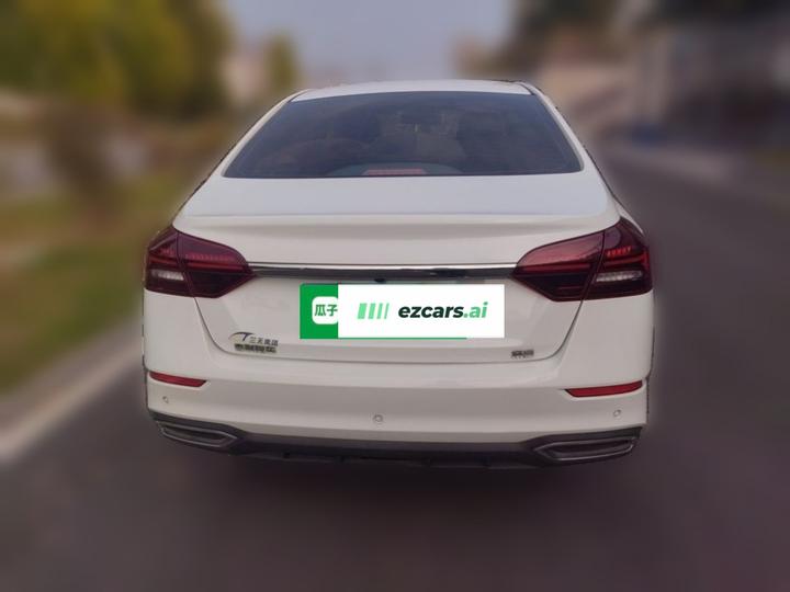 Emgrand 2021 UP 1.5L MT Luxury photo 5