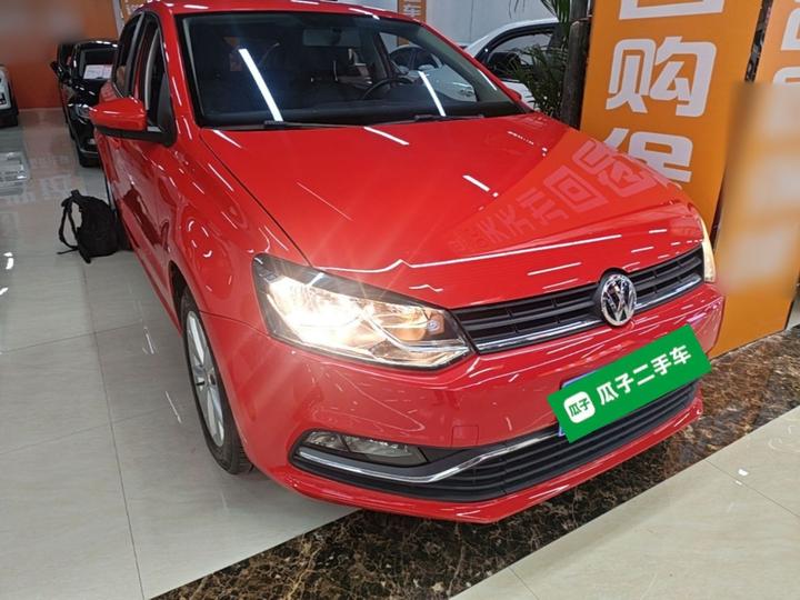 Polo 2016 1.6L AT Comfort photo 3