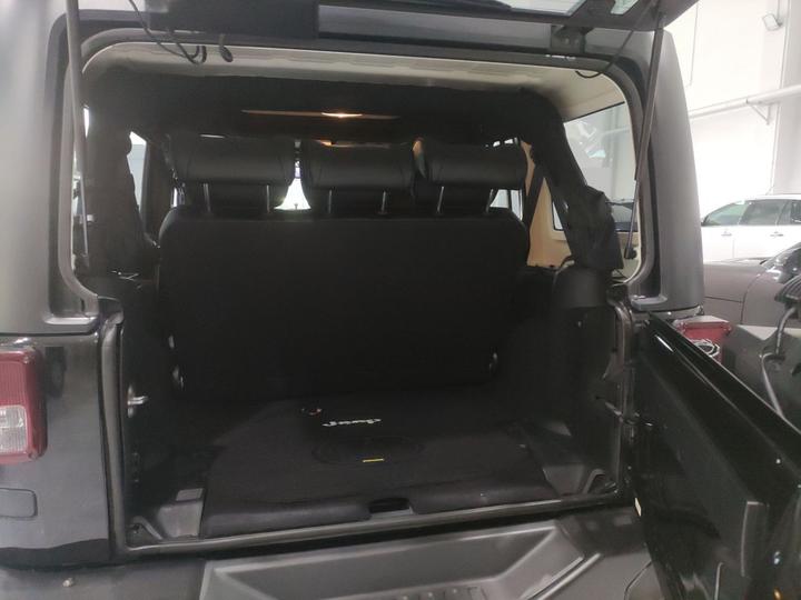 Wrangler 2017 3.6L Rubicon 4-Door Comfort photo 8