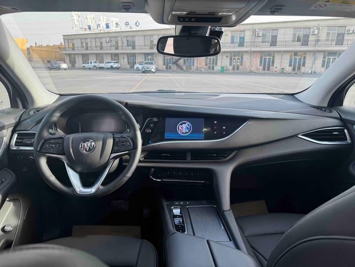 2022 652T AWD Premium 7-Seater photo 8