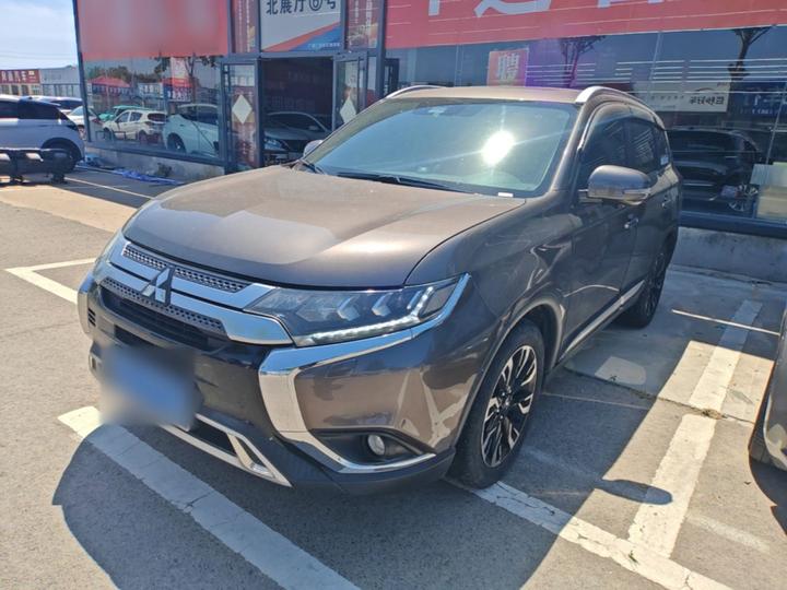 Outlander 2019 2.4L AWD 7-Seater China V