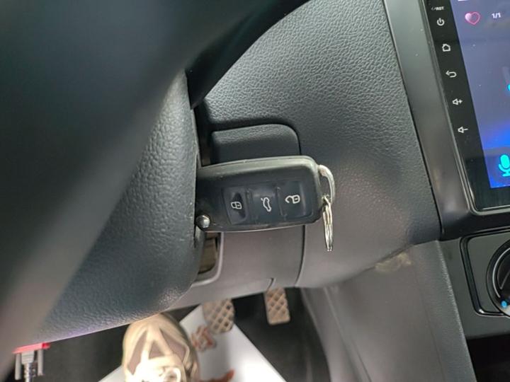 Polo 2016 1.4L MT photo 8