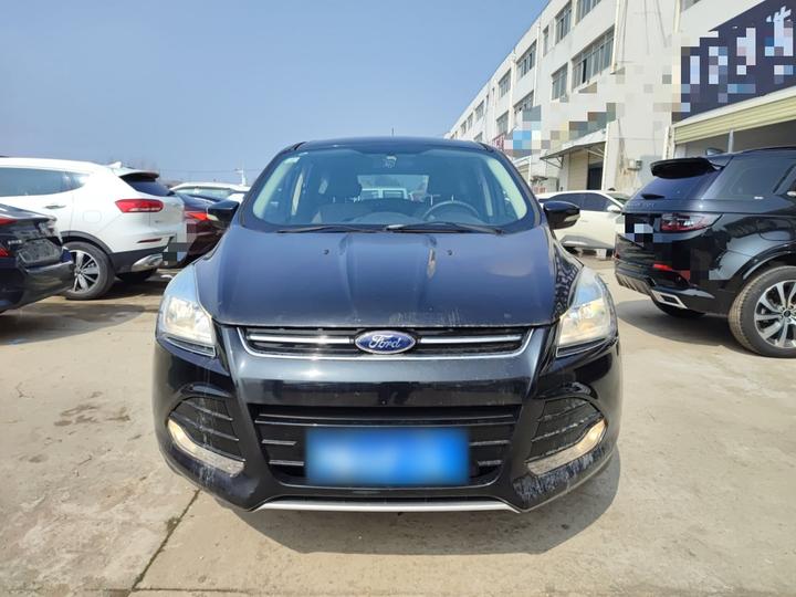 Kuga 2015 1.5L GTDi RWD Comfort photo 2