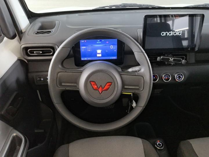 Wuling Zhiguang EV 2025 305km Progressive photo 6