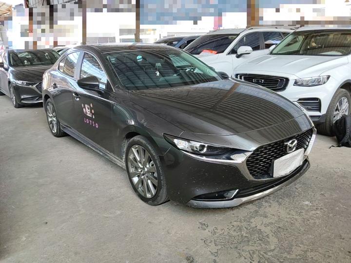3 Axela 2021 2.0L AT photo 3