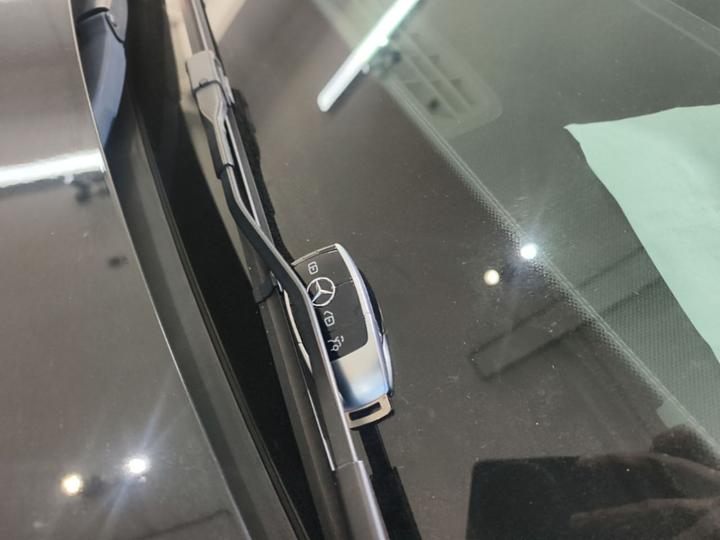 E-Class 2023 Facelift E 300 L Luxury photo 8