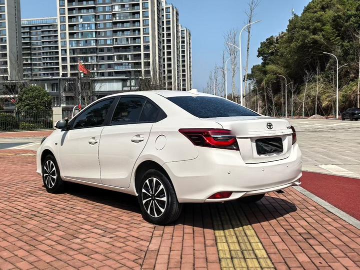 Vios 2021 1.5L CVT photo 4
