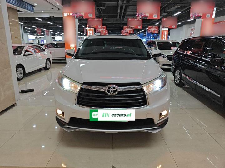 Highlander 2015 2.0T AWD Luxury 7-Seater photo 2