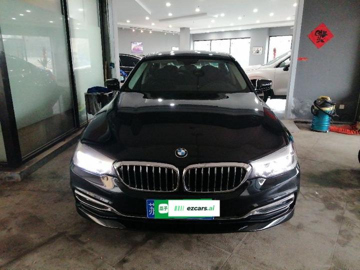 5 Series 2018 530Li xDrive Luxury photo 2