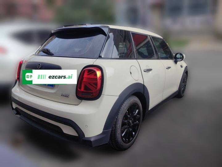 2022 Facelift 1.5T ONE 5-Door PLUS photo 6