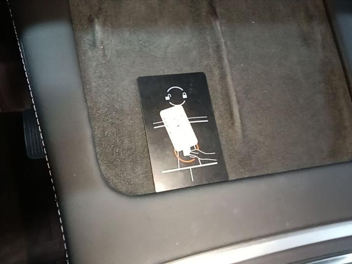 Model Y 2024 RWD photo 8