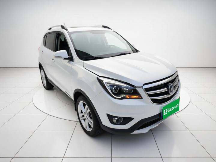 CS35 2017 1.6L MT Luxury photo 3