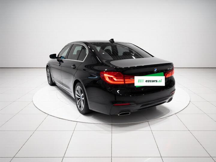 5 Series 2018 525Li M Sport Package photo 4