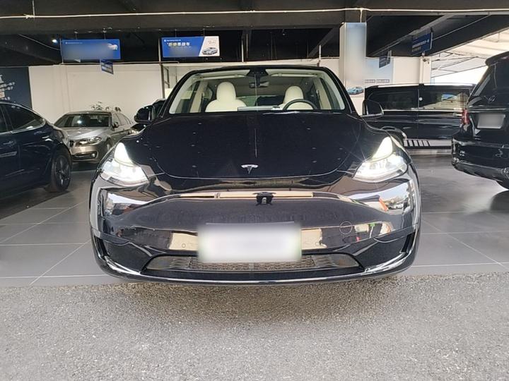 Model Y 2022 RWD photo 2