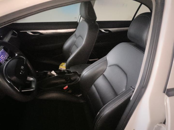 Emgrand 2020 1.5L CVT Comfort photo 7