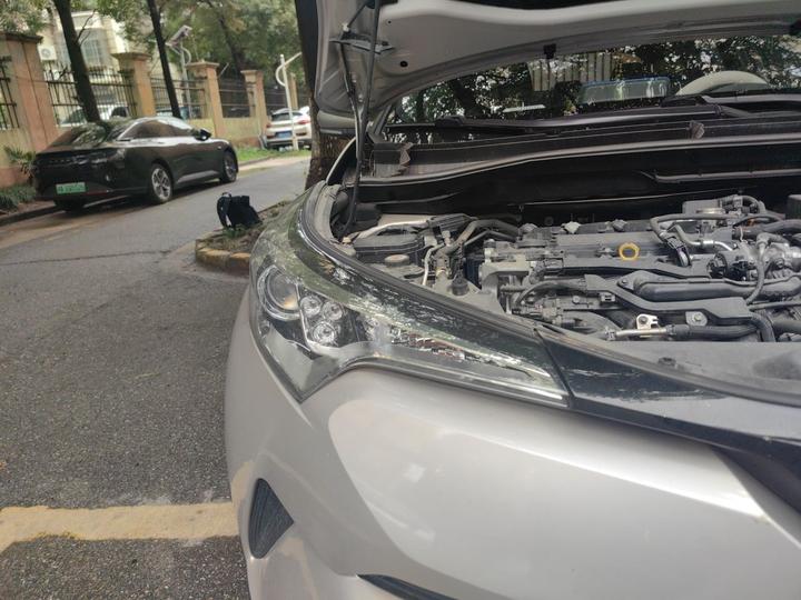 C-HR 2020 2.0L Leading photo 7