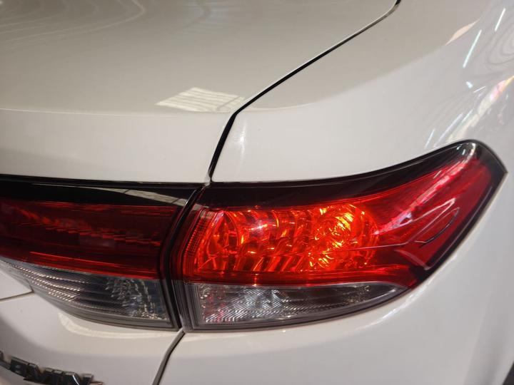 Levin 2022 185T CVT Luxury photo 7
