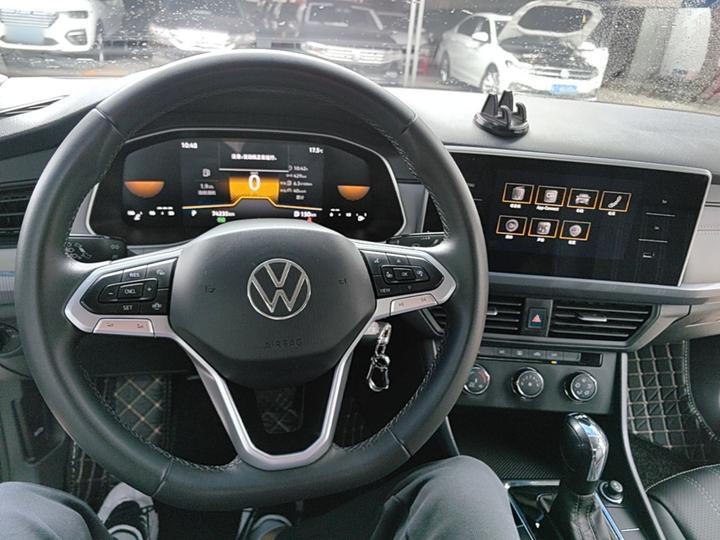 Bora 2024 200TSI DSG Cruise photo 5