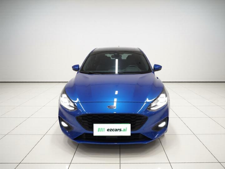 Focus 2020 Hatchback EcoBoost 180 AT ST Line photo 2