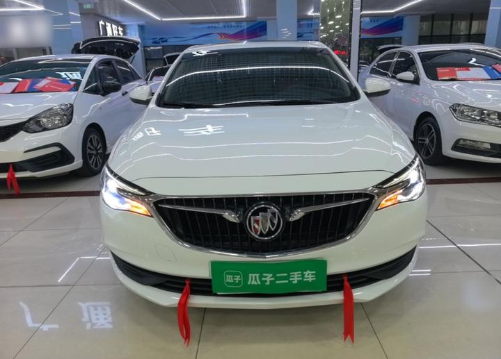 Excelle 2021 Facelift Classic 1.5L AT Elite photo 2