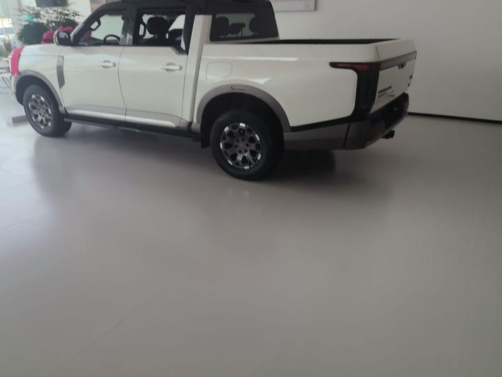 Frontier Pro PHEV 2026 131km AWD Smart Premium photo 4