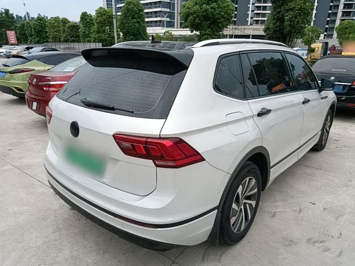 Tiguan L EV 2021 430PHEV PHEV Premium photo 4
