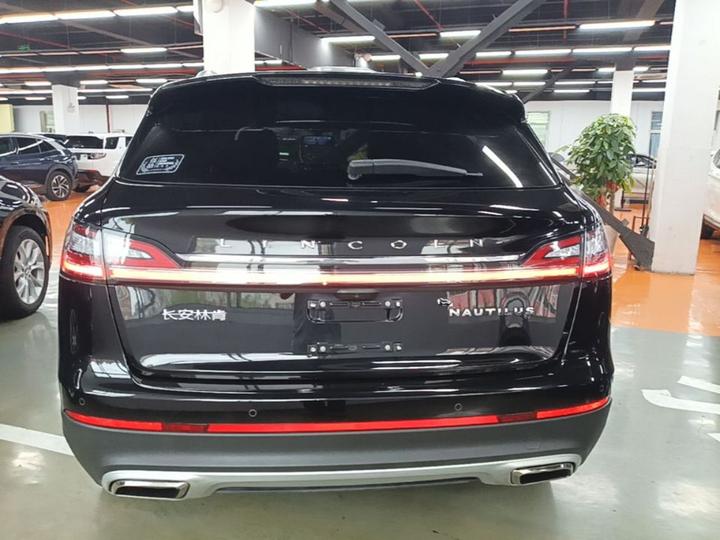 Nautilus 2021 2.0T AWD Exclusive photo 3