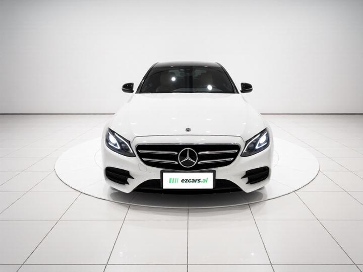 E-Class Imported 2019 E 200 Sport photo 2