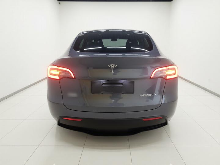 Model Y 2022 Facelift RWD photo 5