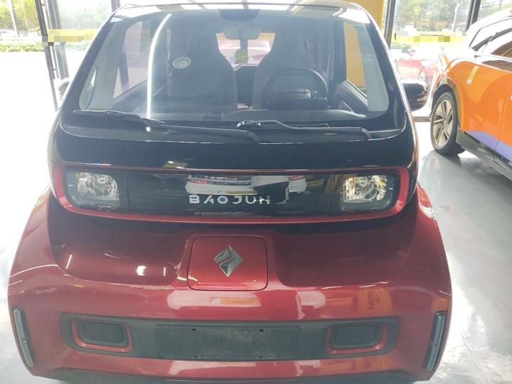 E300 2020 Plus photo 2