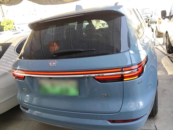 Li Auto ONE 2021 EREV 6-Seater photo 3