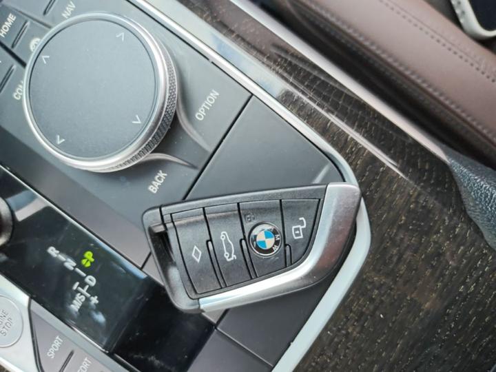 3 Series 2021 Facelift 325Li M Sport Package photo 8