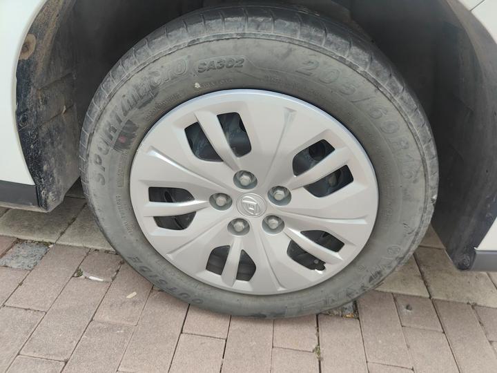 MAXUS G50 2024 1.5T MT A photo 8