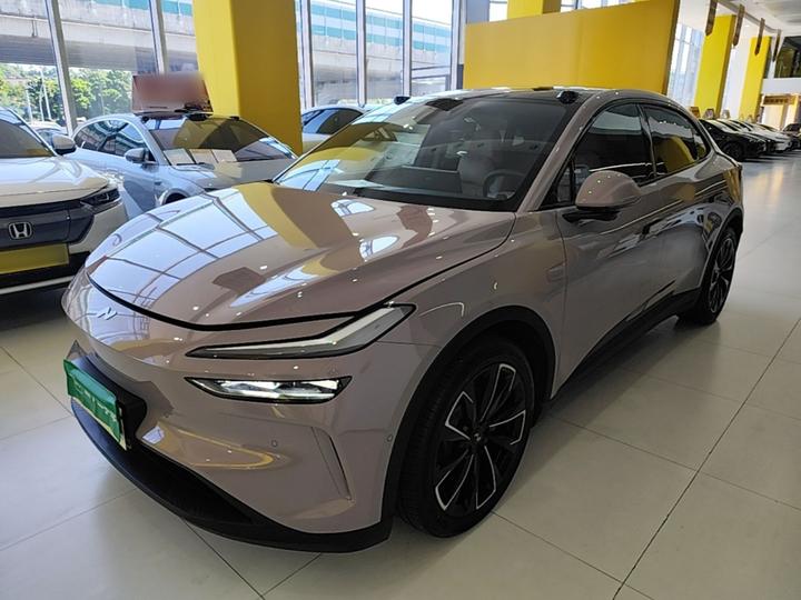 L60 2025 60kWh RWD