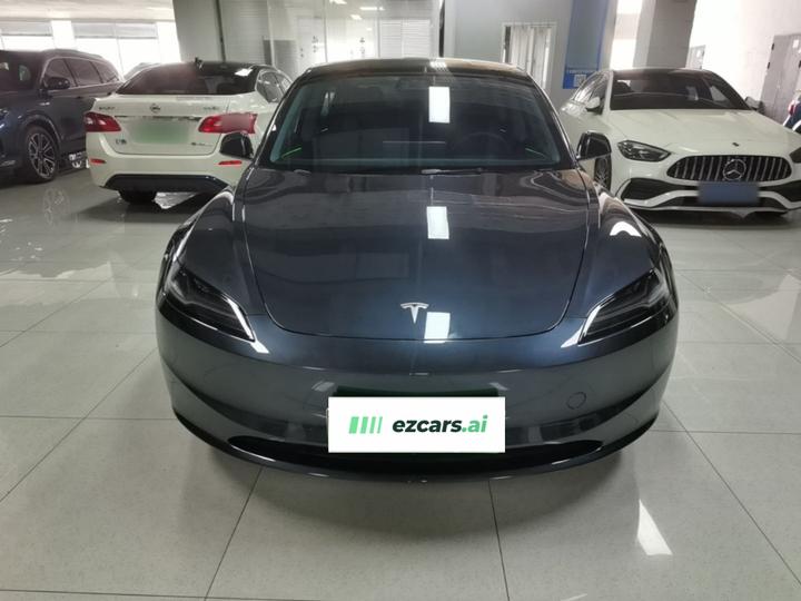 Model 3 2023 RWD photo 2