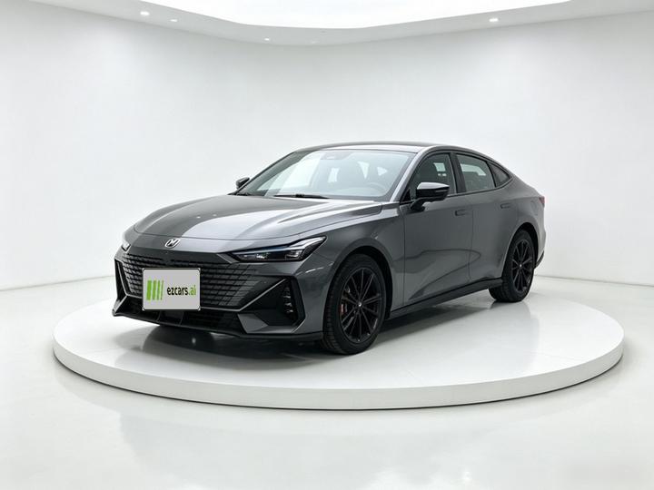 UNI-V 2023 1.5T Premium