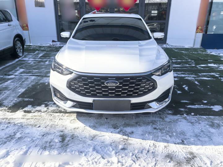 Escort 2021 1.5L AT photo 2