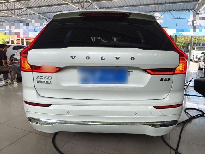 XC60 2023 B5 AWD Luxury photo 5