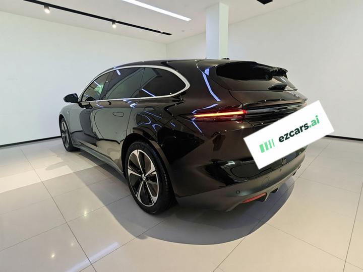 ET5T 2024 75kWh Touring photo 4