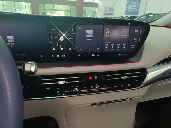 2025 2.0T 6-Seater photo 8