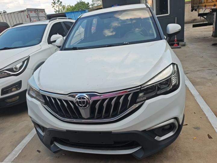 Zhonghua V3 2017 1.5L MT Comfort photo 2