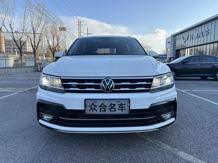 Tiguan L 2021 330TSI AT RWD R-Line photo 2