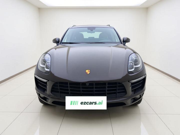 2017 Macan 2.0T photo 2