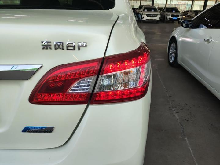 Sylphy 2014 1.6XV CVT Exclusive photo 7