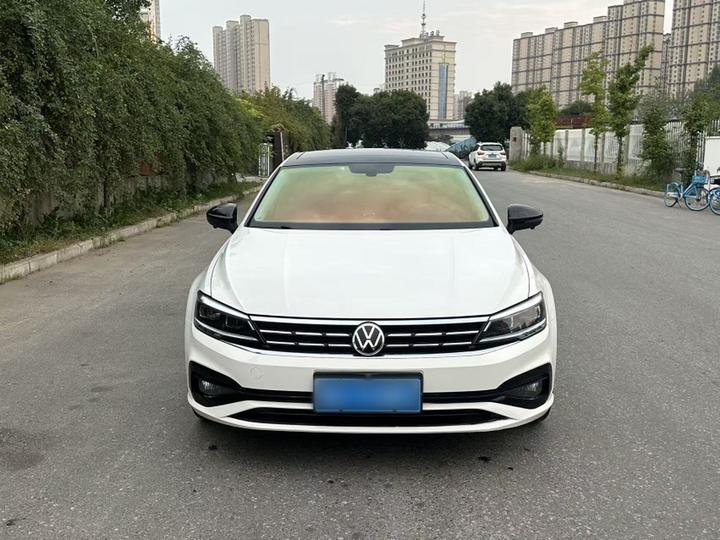 Lamando 2021 Facelift 280TSI DSG Comfort photo 2