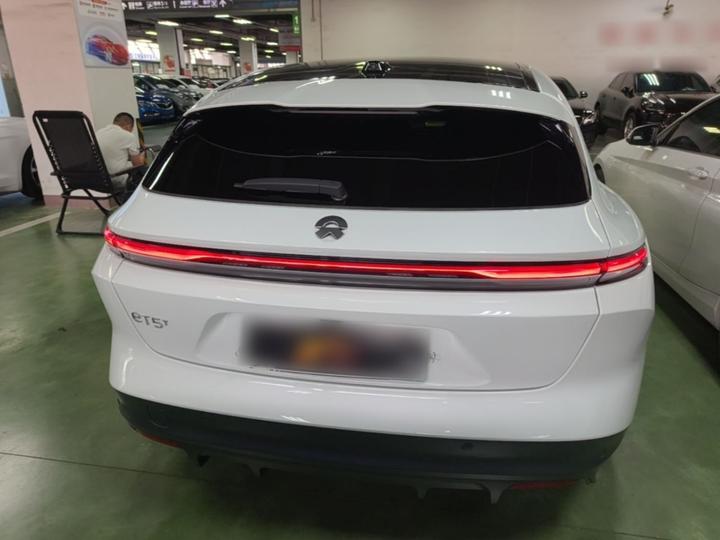 ET5T 2024 75kWh Touring photo 3