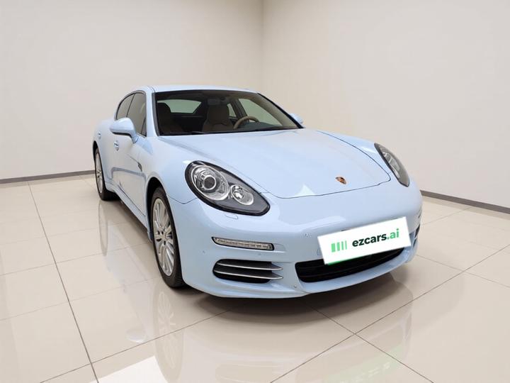 2014 Panamera Executive 3.0T photo 3