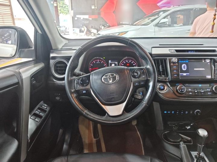 RAV4 2018 2.5L AT AWD Elite i photo 2