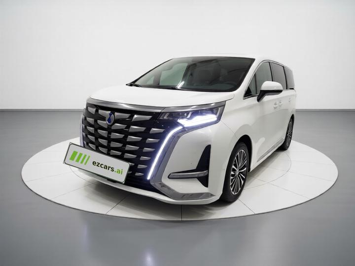 D9 2022 DM-i 970 AWD Noble